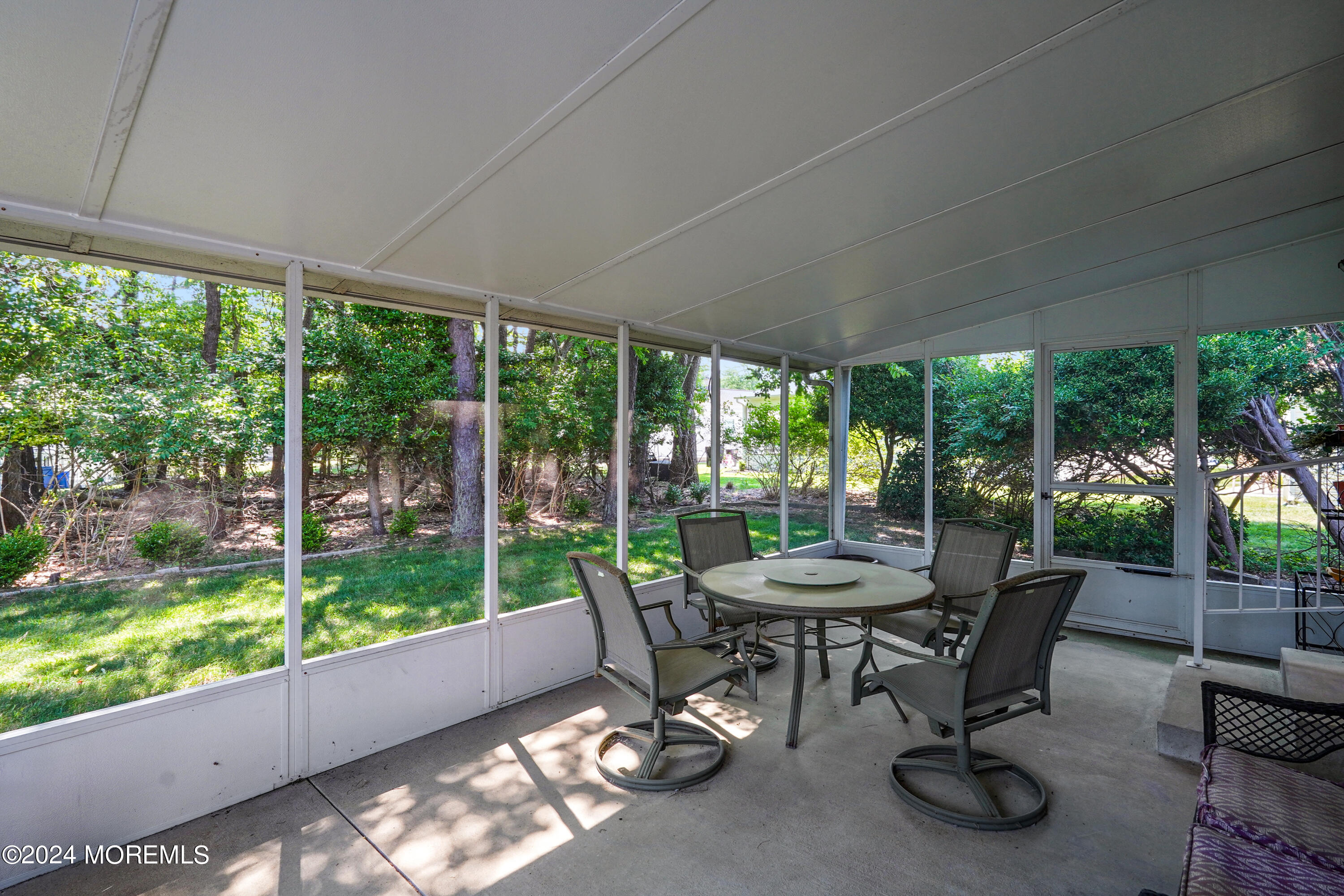 21 Tapola Road Toms River, NJ 08757 - Photo 20 of 29 DSC00936