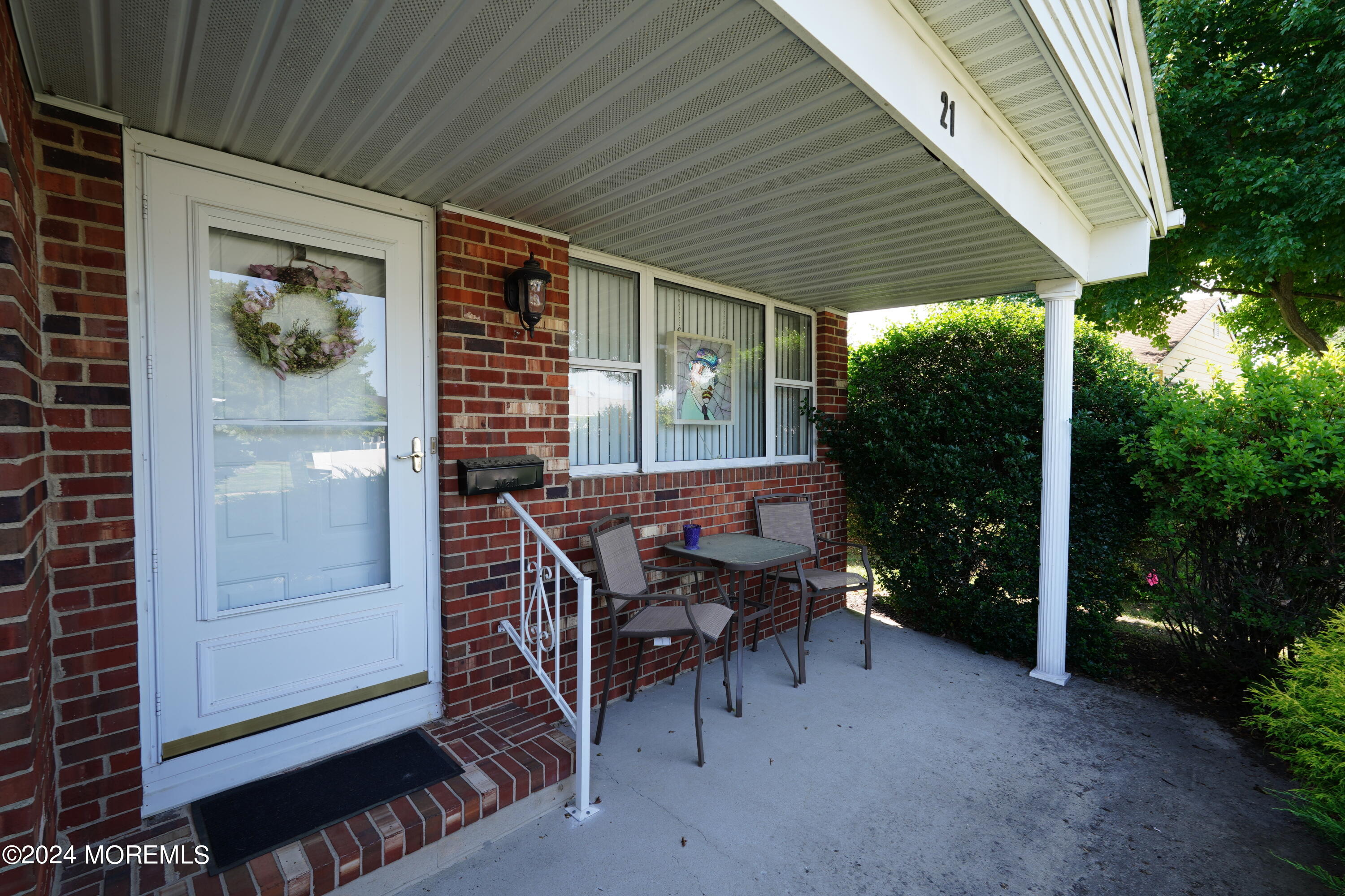 21 Tapola Road Toms River, NJ 08757 - Photo 4 of 29 DSC00833