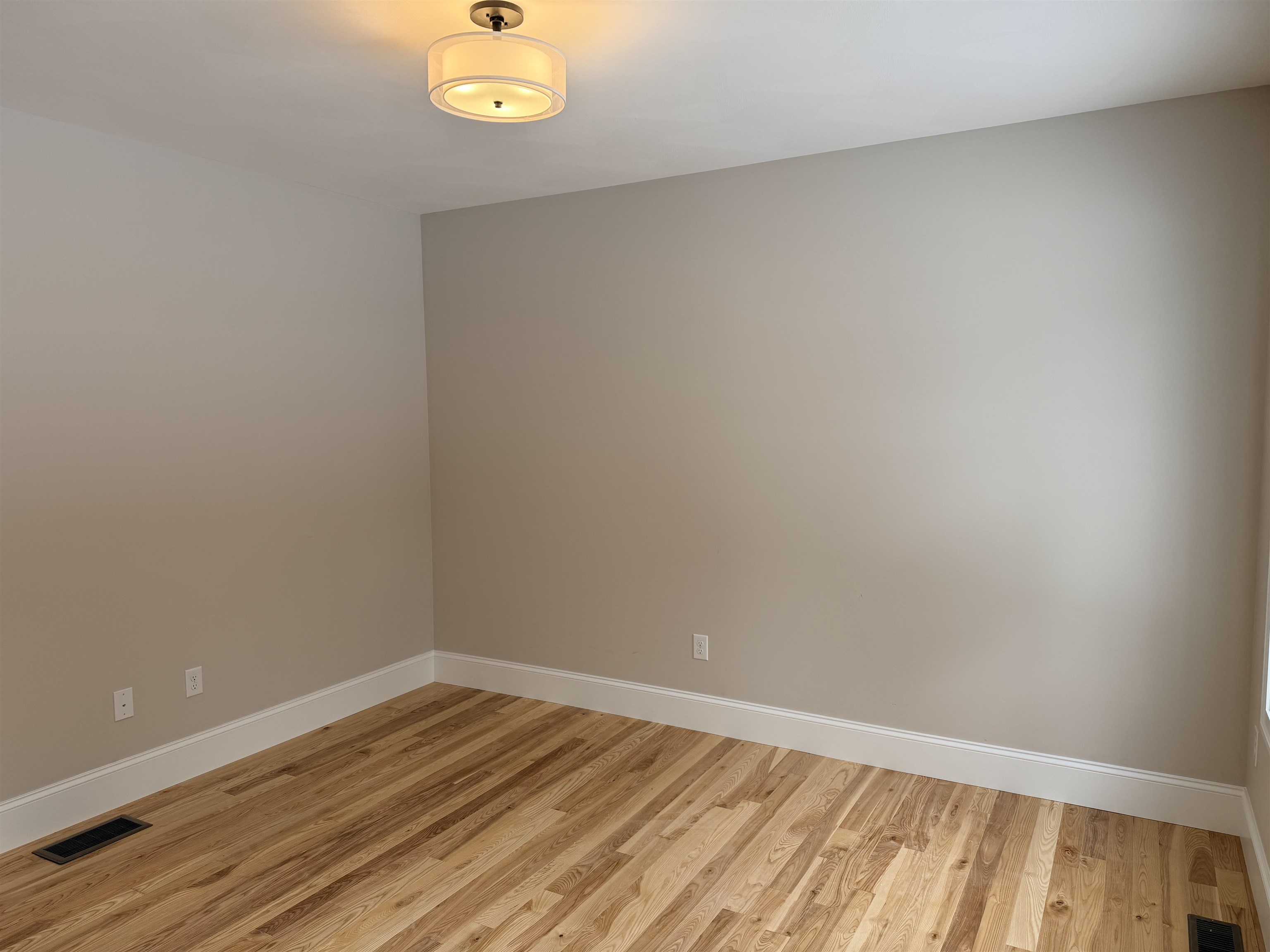 105 Seaverns Bridge Road Merrimack, NH 03054 - Photo 11 of 46