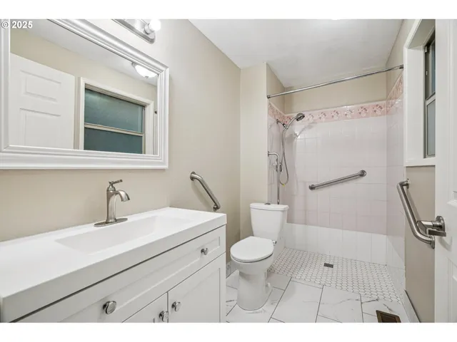 $899,000 | 5017 Southeast 45th Avenue, Portland, OR 97206