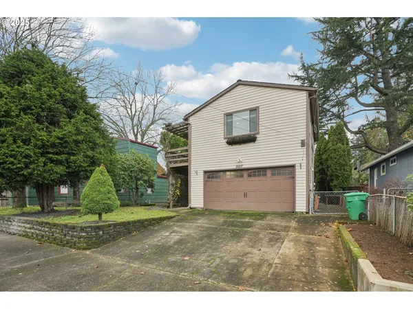 $799,900 | 5017 Southeast 45th Avenue, Portland, OR 97206