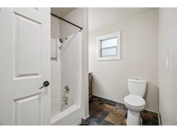 $799,900 | 5017 Southeast 45th Avenue, Portland, OR 97206