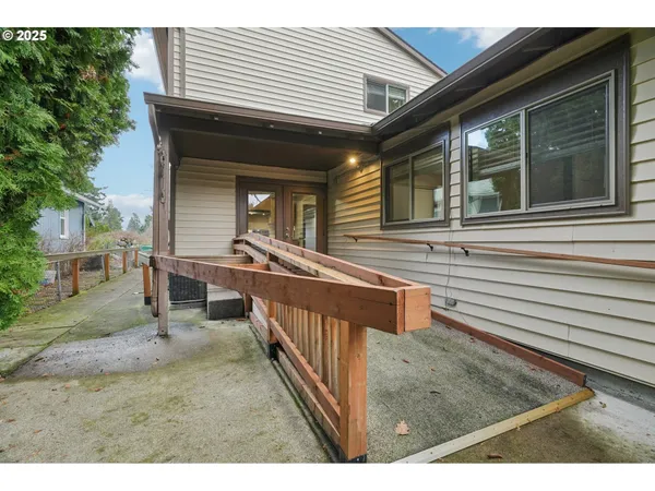 $799,900 | 5017 Southeast 45th Avenue, Portland, OR 97206