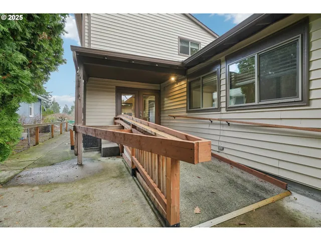 $899,000 | 5017 Southeast 45th Avenue, Portland, OR 97206
