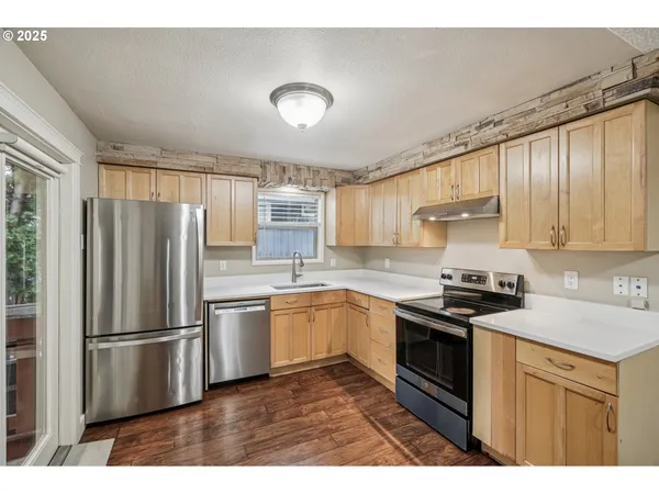 $799,900 | 5017 Southeast 45th Avenue, Portland, OR 97206