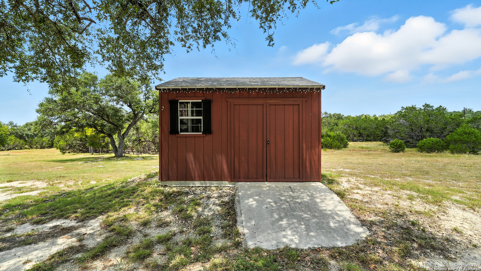 179 Prairie Dawn Spring Branch, TX 78070 - Photo 38 of 45 a front view of house with yard