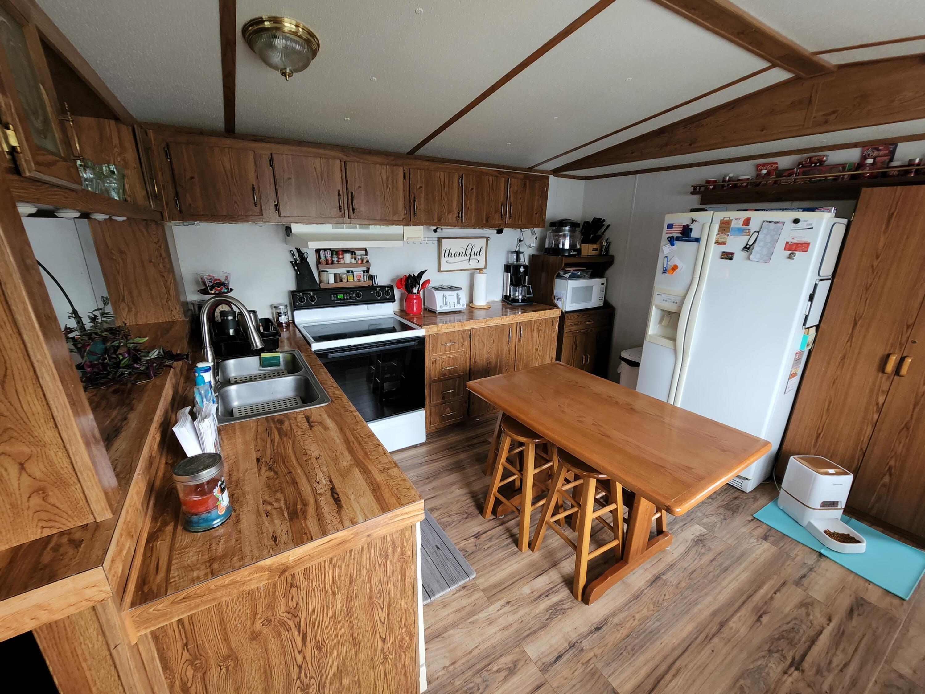 4711 Walnut Road, Unit LOT M2 Buckeye Lake, OH 43008 - Photo 11 of 19 Kitchen