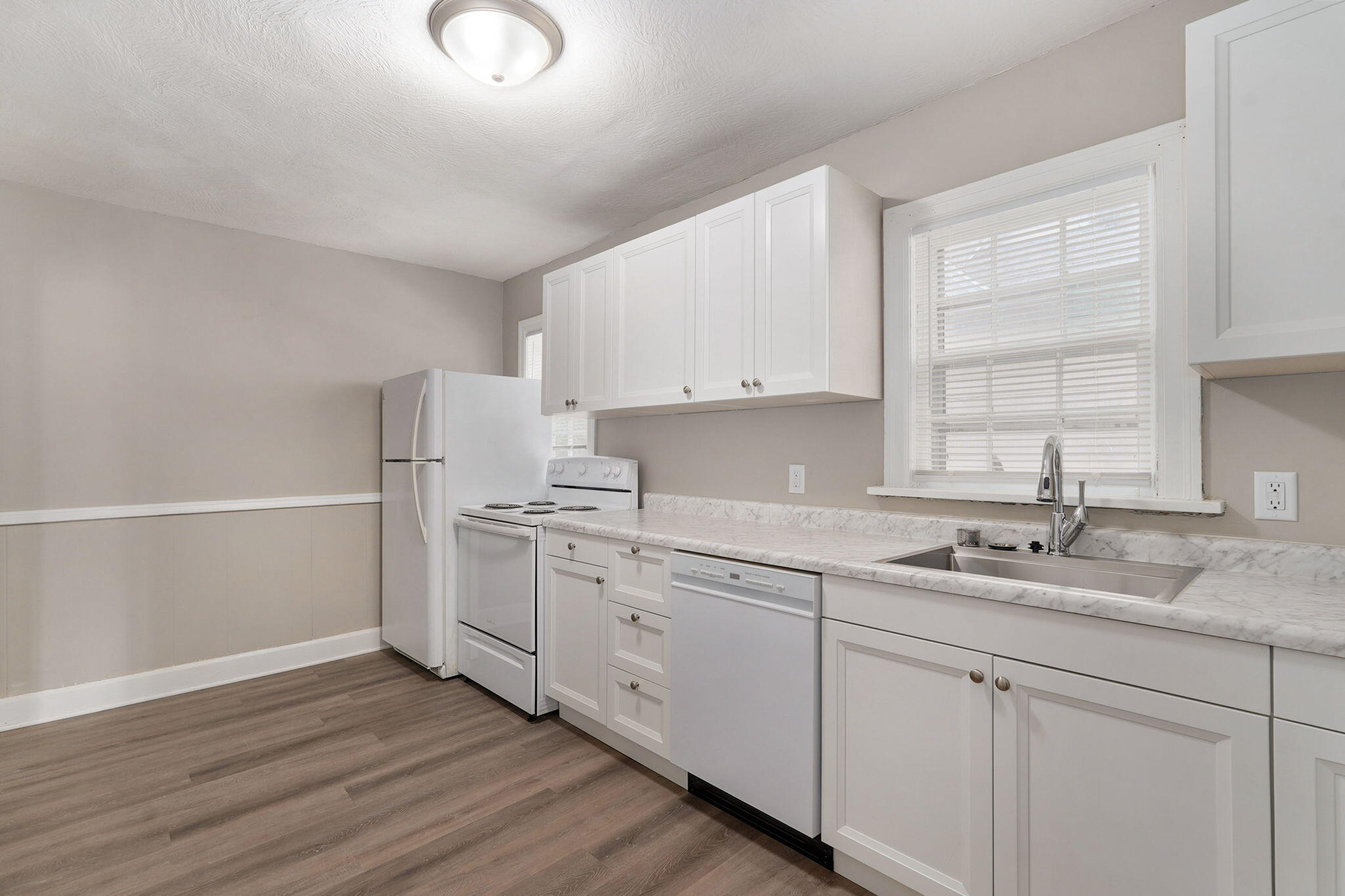 1504 North Summit Avenue Springfield, MO 65803 - Photo 15 of 17 1504 N Summit Ave-17