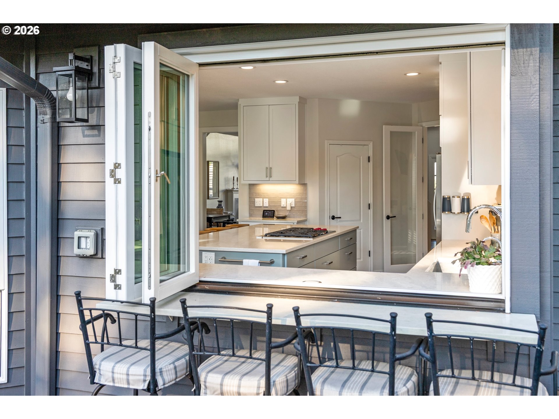 4302 Southwest Terlyn Court Portland, OR 97221 - Photo 11 of 48