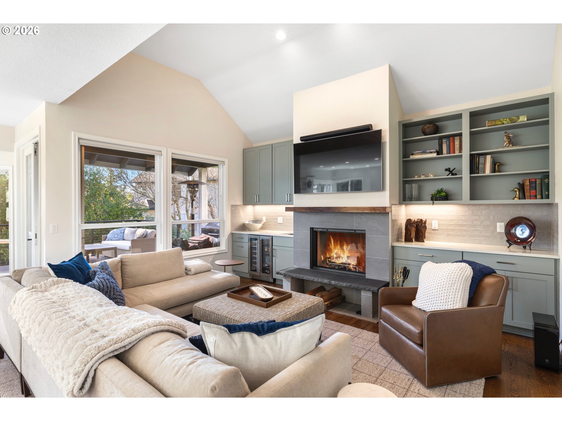 4302 Southwest Terlyn Court Portland, OR 97221 - Photo 14 of 48