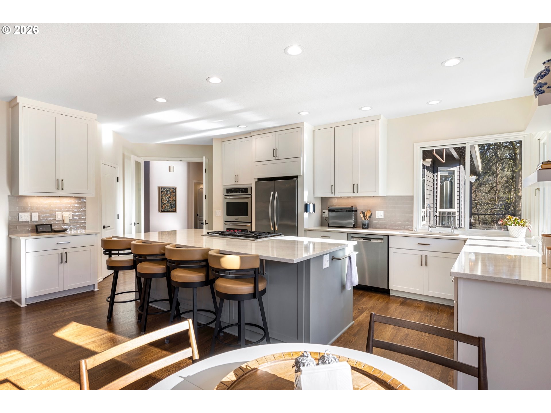 4302 Southwest Terlyn Court Portland, OR 97221 - Photo 7 of 48