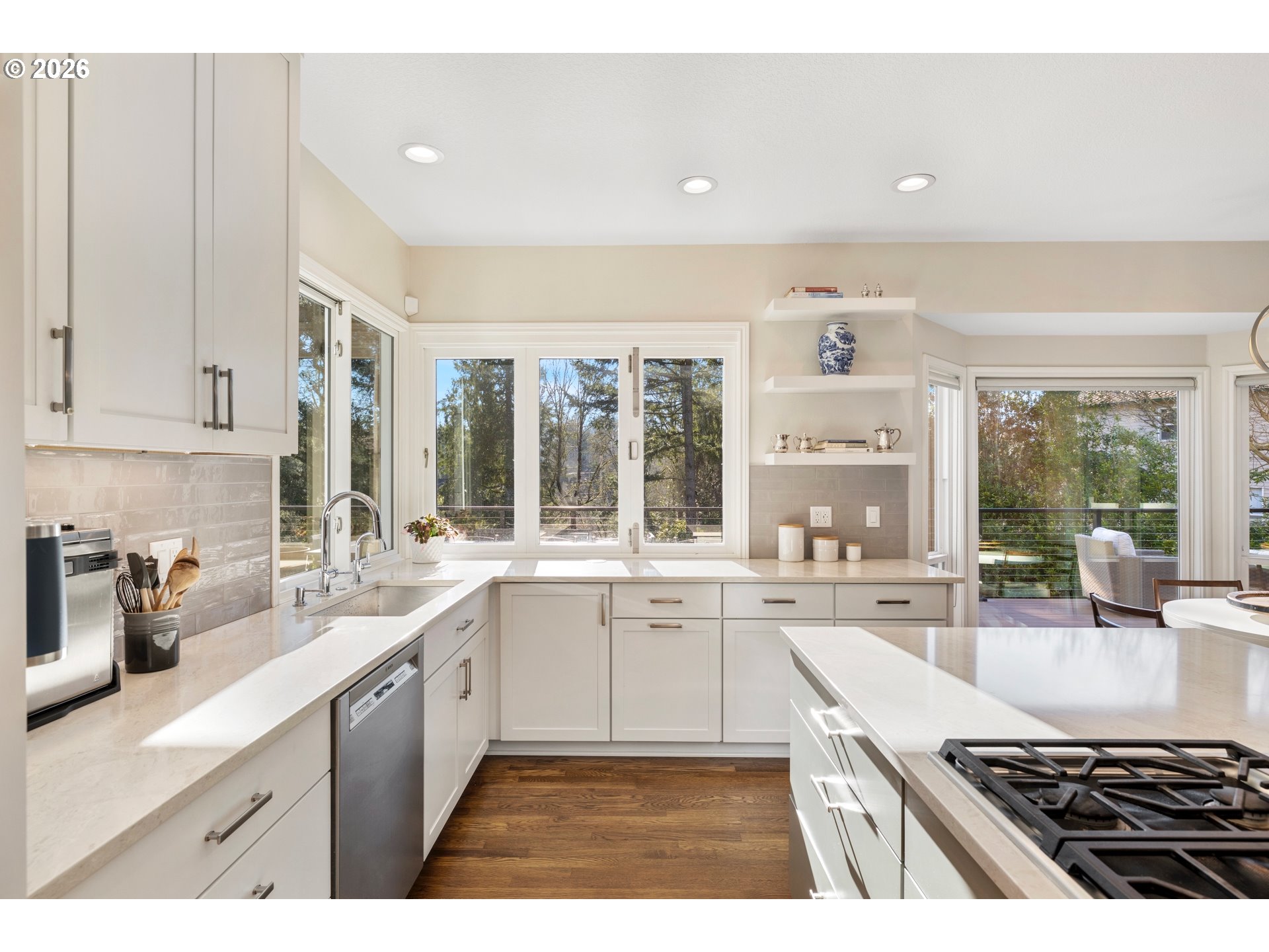 4302 Southwest Terlyn Court Portland, OR 97221 - Photo 8 of 48