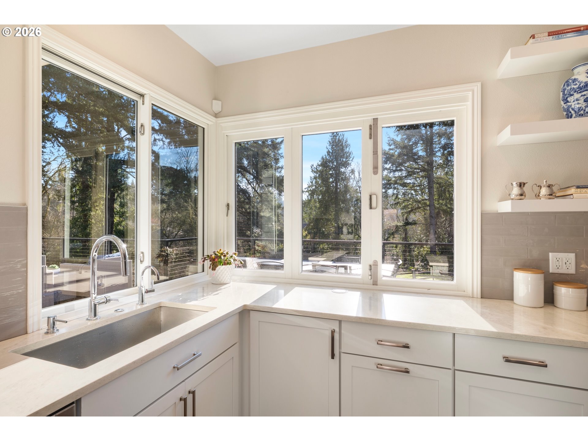 4302 Southwest Terlyn Court Portland, OR 97221 - Photo 9 of 48