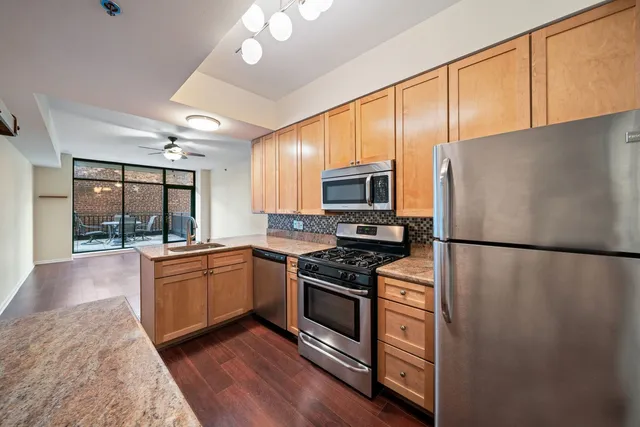 $325,000 | 400 West Ontario Street, Unit 804, Chicago, IL 60654