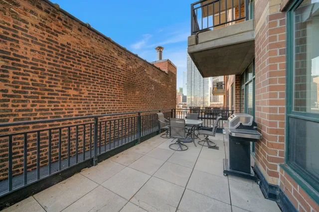 $325,000 | 400 West Ontario Street, Unit 804, Chicago, IL 60654