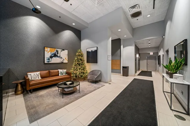 $325,000 | 400 West Ontario Street, Unit 804, Chicago, IL 60654