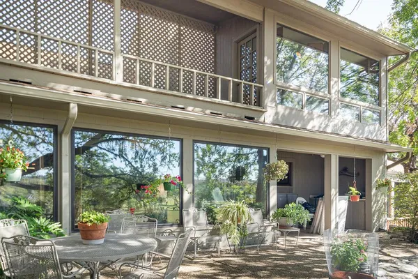 $399,500 | 509 Fairway Drive, Kerrville, TX 78028