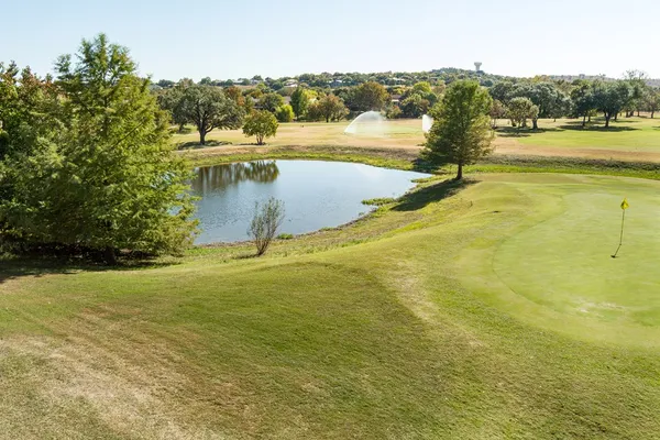 $399,500 | 509 Fairway Drive, Kerrville, TX 78028