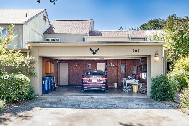 a view of a car entrance of the house