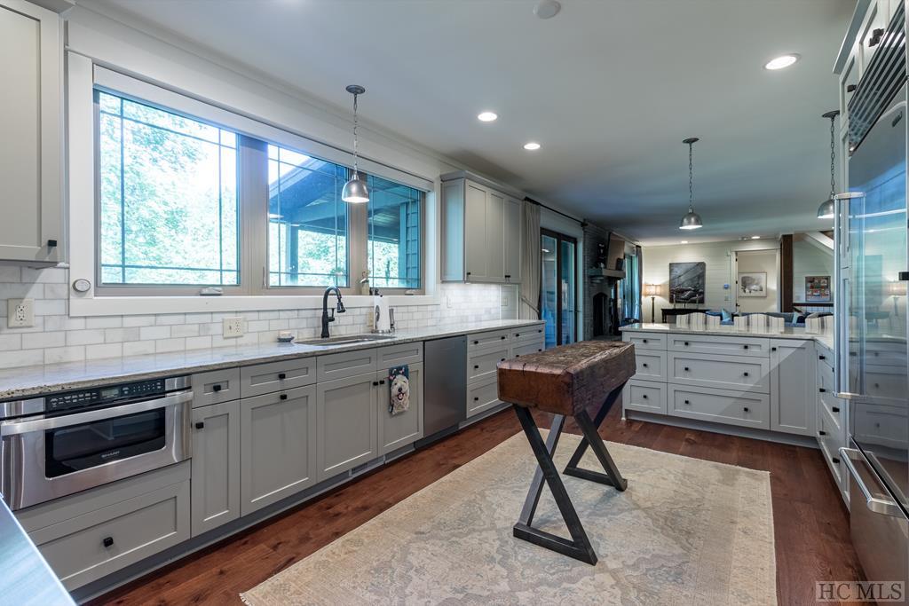 481 Hickory Hill Road Highlands, NC 28741 - Photo 12 of 65 Gallery Image 12