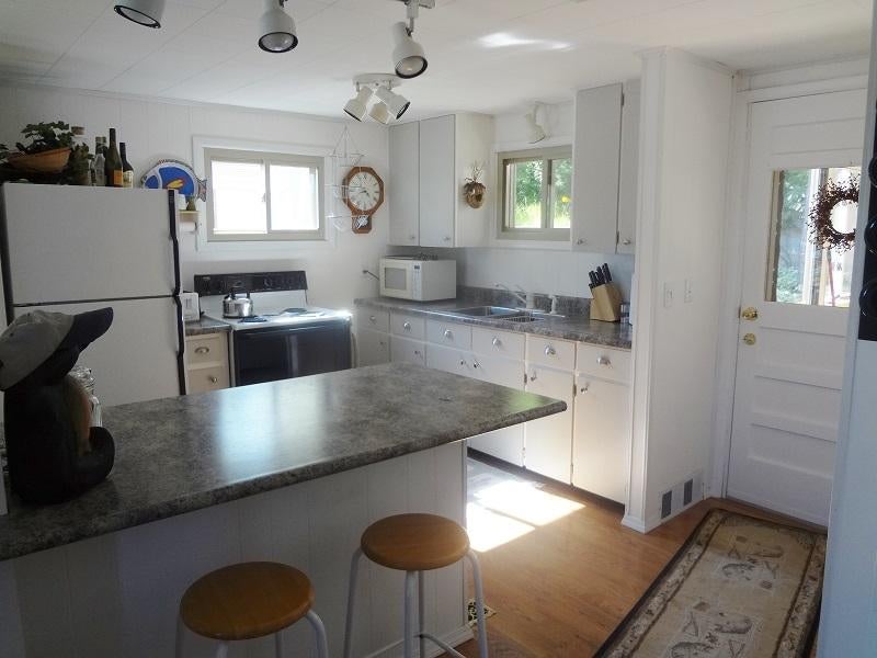 9345 Blue Horizon Road Presque Isle, MI 49777 - Photo 5 of 17 Gallery Image 5