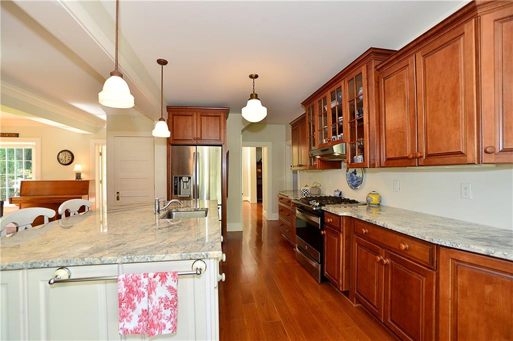 1110 Fox Chapel Road Pittsburgh, PA 15238 - Photo 13 of 25 Gallery Image 13