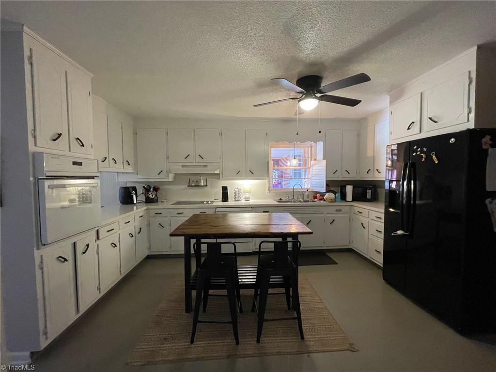 576 Hoots Road Roaring River, NC 28669 - Photo 7 of 37