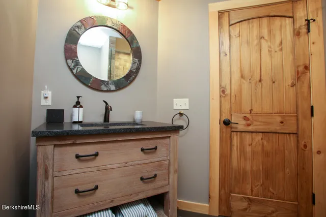 $7,500 | 320 Lakeshore Drive, Sandisfield, MA 01255