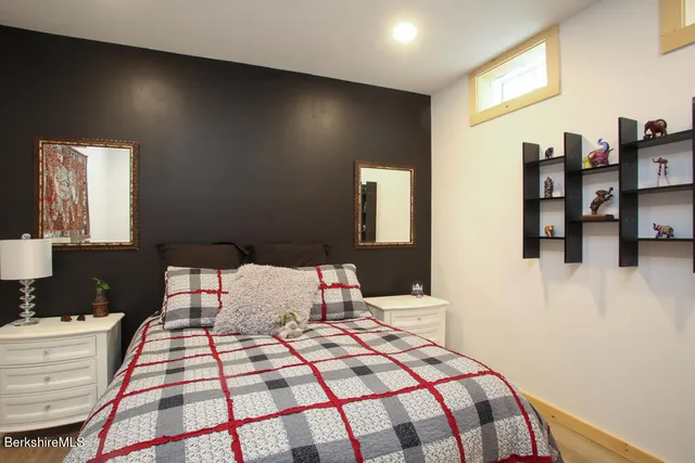 $7,500 | 320 Lakeshore Drive, Sandisfield, MA 01255