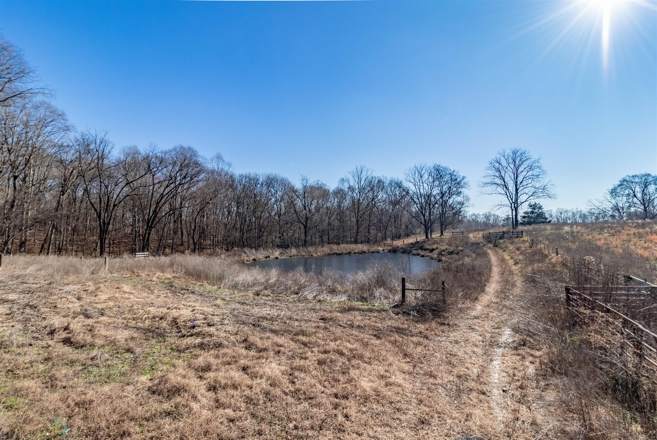 660 Houston Fielder Road Clarksville, TN 37043 - Photo 5 of 18 Gallery Image 5