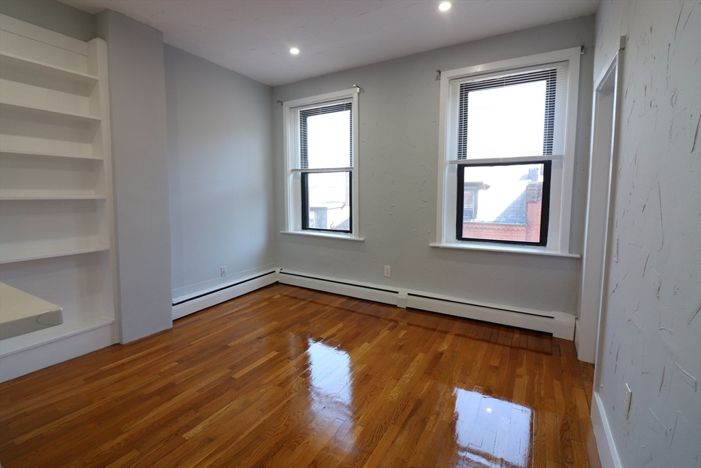 39 Irving Street, Unit 4 Boston, MA 02114 - Photo 2 of 10
