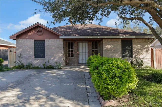$1,300 | 4200 Linda Vista Street, Pharr, TX 78577