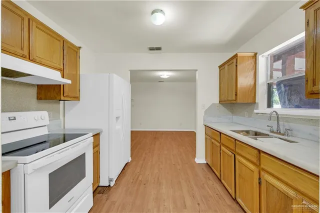 $1,300 | 4200 Linda Vista Street, Pharr, TX 78577