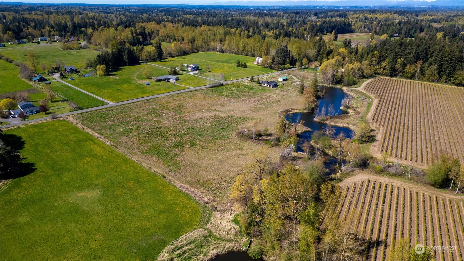 5544 Sand Road Bellingham, WA 98226 - Photo 7 of 10