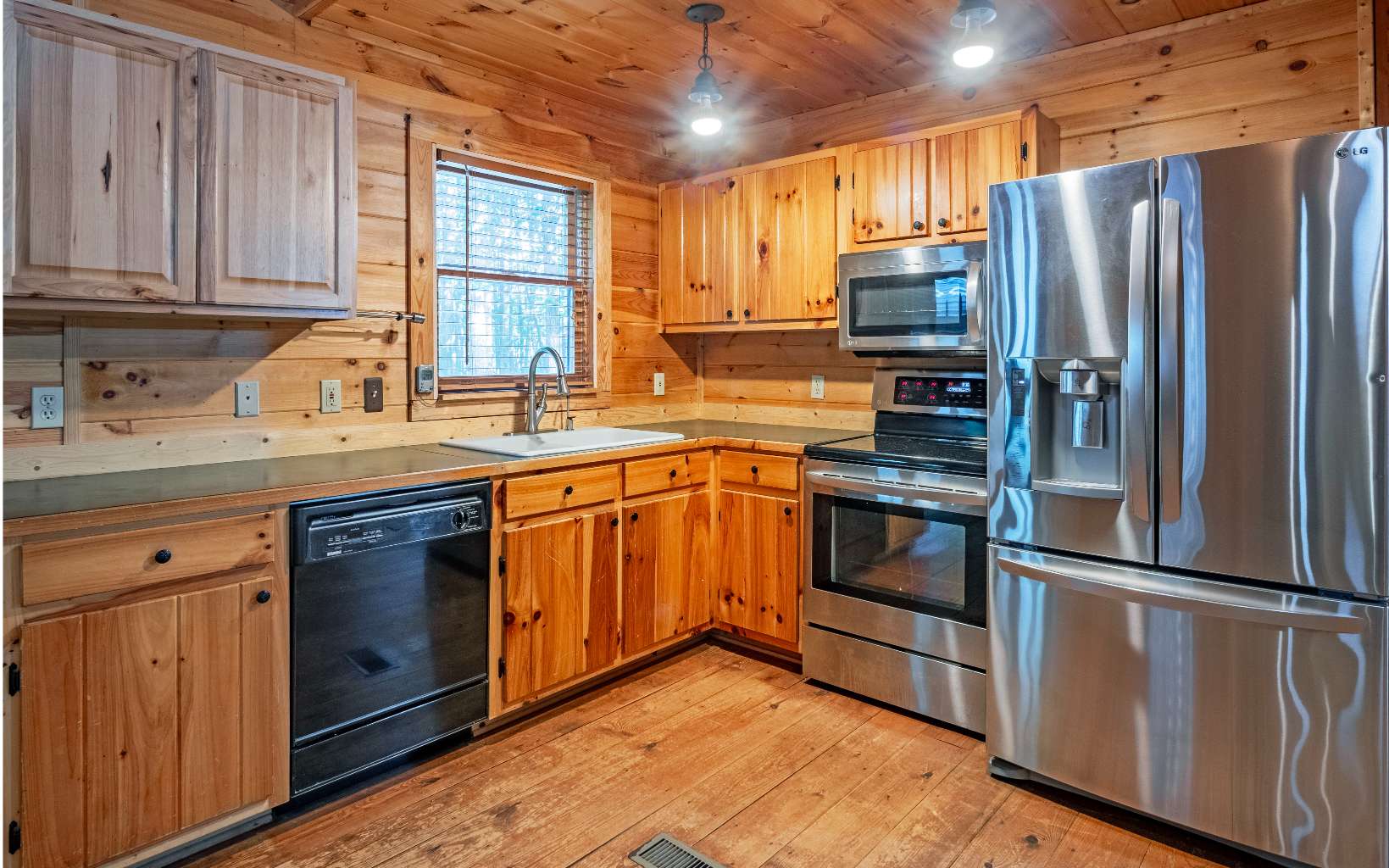 1409 Stephens Road Blairsville, GA 30512 - Photo 10 of 37 Additional View
