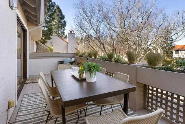 $998,000 | 320 Corte Gabriel, Moraga, CA 94556