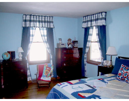 54 Fosdick Road Carver, MA 02330 - Photo 10 of 13 Gallery Image 10