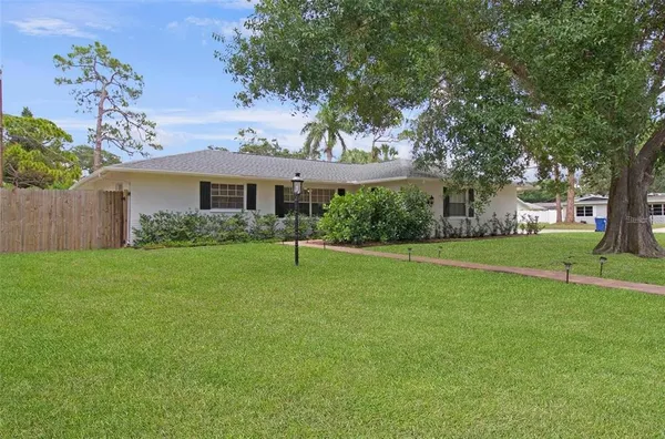 $4,000 | 4904 19th Avenue West, Bradenton, FL 34209