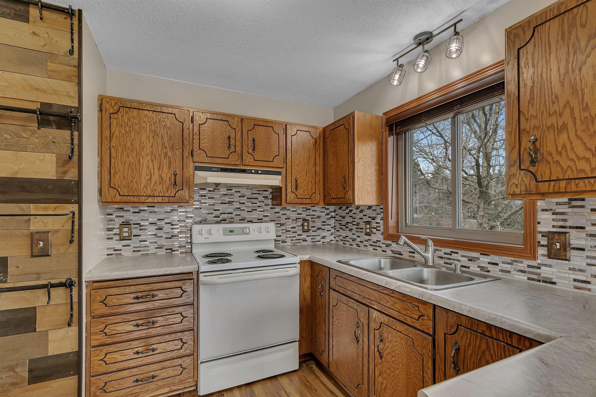 10730 10th Avenue Northwest Rice, MN 56367 - Photo 6 of 41