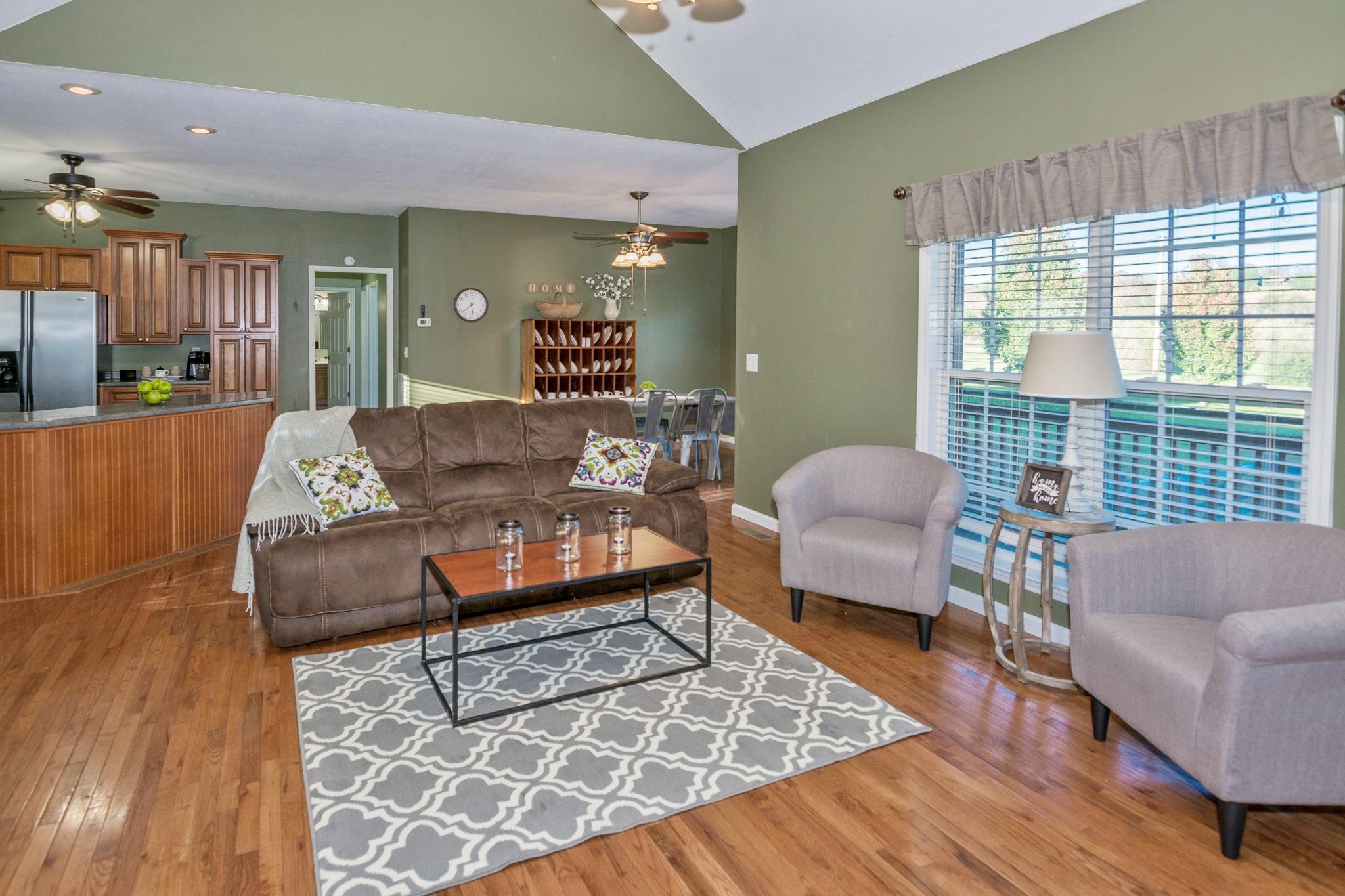 8 Riverside Drive Dunlap, TN 37327 - Photo 4 of 42 Great Room