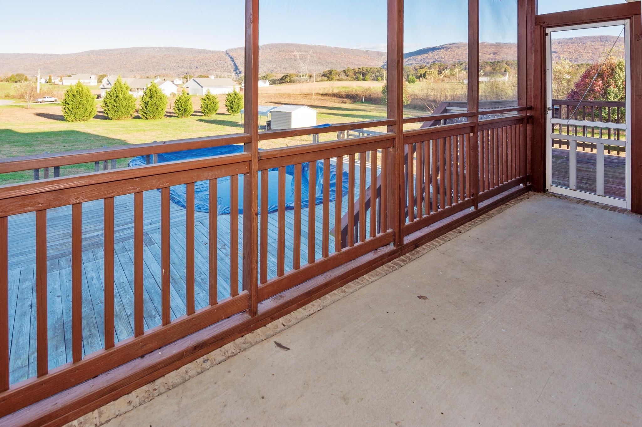 8 Riverside Drive Dunlap, TN 37327 - Photo 34 of 42 Screened Porch