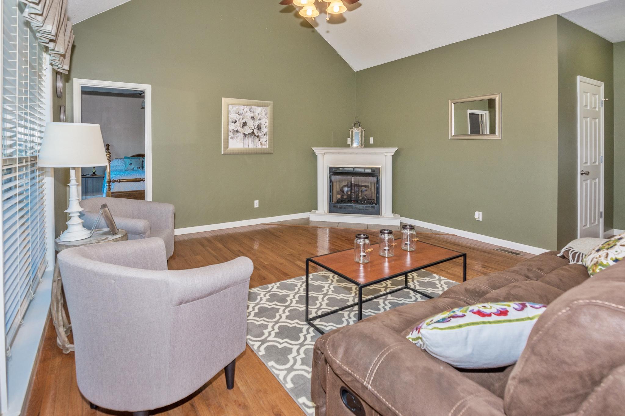 8 Riverside Drive Dunlap, TN 37327 - Photo 5 of 42 Great Room