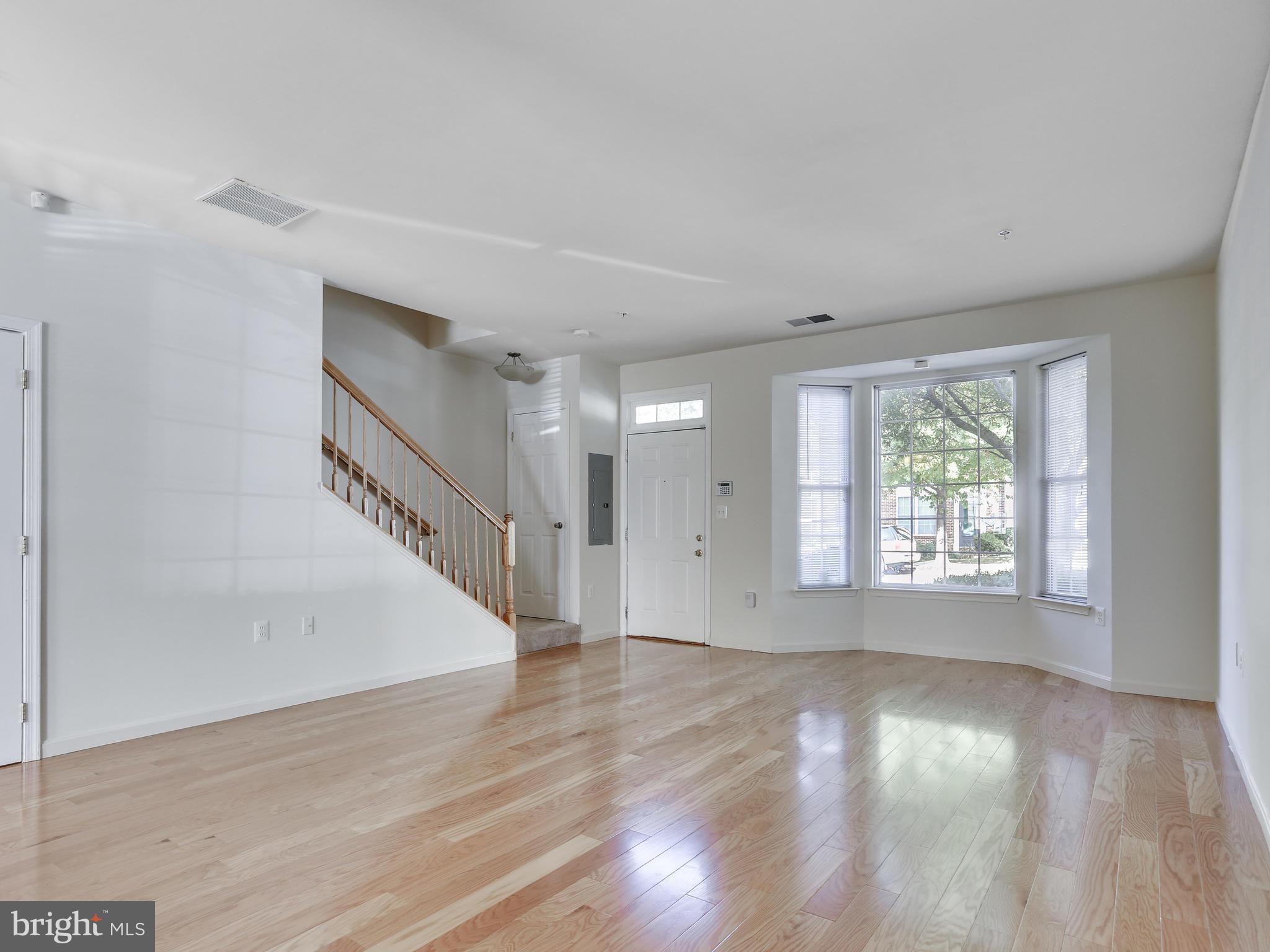 1523 Tubman Road Southeast Washington, DC 20020 - Photo 3 of 22 Bay Windows