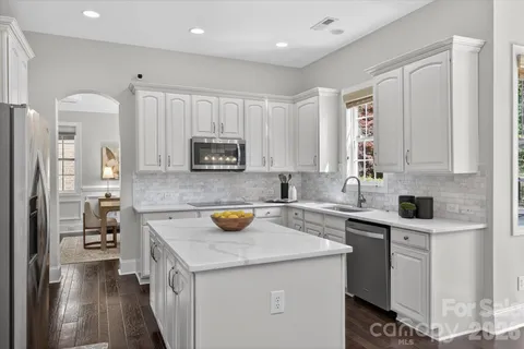 $959,000 | 4936 Hawk Shadow Lane, Charlotte, NC 28277