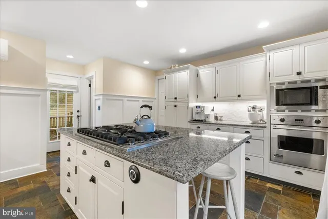 $690,000 | 4273 Quakerbridge Road, Princeton, NJ 08540