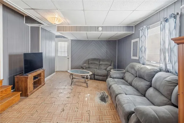 $369,900 | 165 Lockwood Street, West Warwick, RI 02893