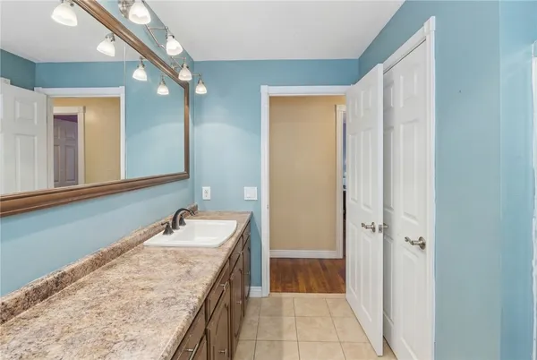 $369,900 | 165 Lockwood Street, West Warwick, RI 02893
