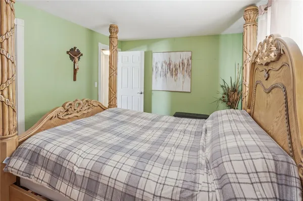 $369,900 | 165 Lockwood Street, West Warwick, RI 02893