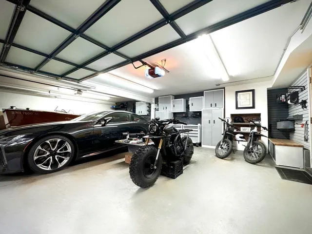 $2,074,000 | 1420 Curve Street, Carlisle, MA 01741