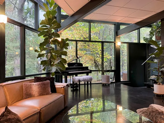 $2,074,000 | 1420 Curve Street, Carlisle, MA 01741